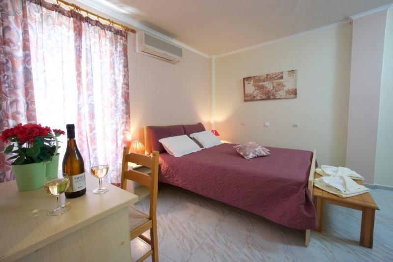 Maria Apartments Lourdata  Luaran gambar