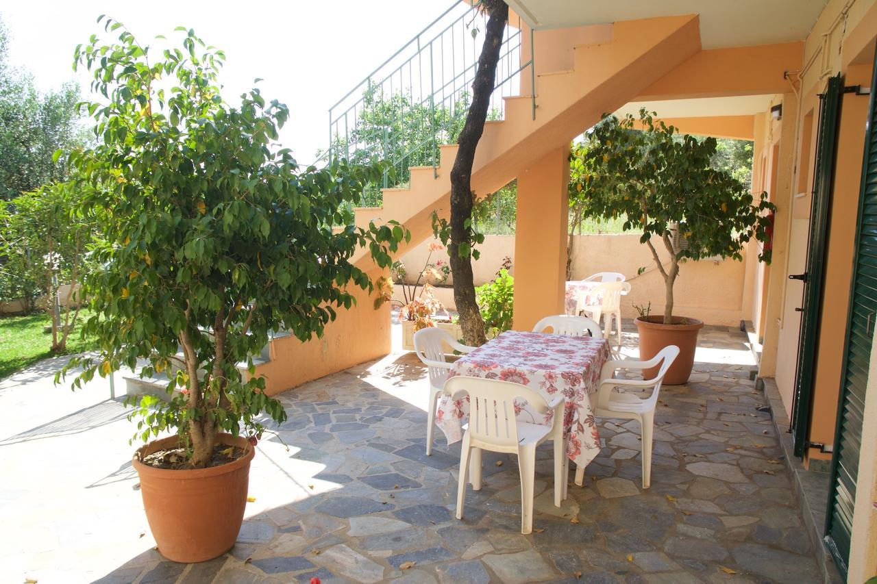 Maria Apartments Lourdata  Luaran gambar